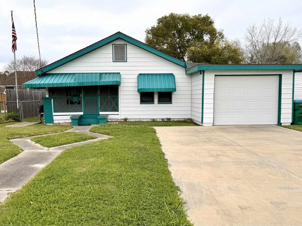 1418 Third St N, Morgan City, LA 70380