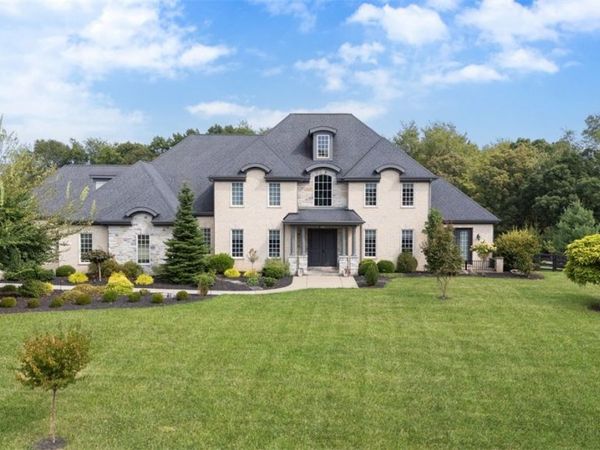 111 HEAVEN LANE, Mars, PA 16046