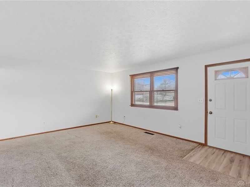 107 Ashlee Drive, Lewisburg, OH 45338 Photo 5