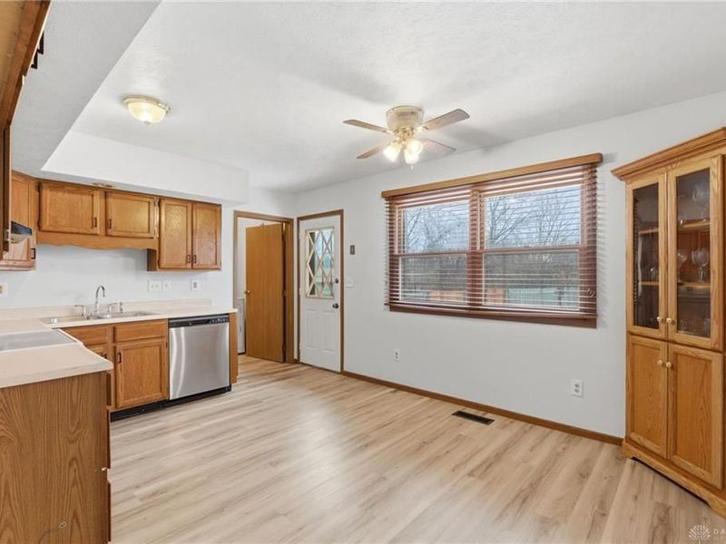 107 Ashlee Drive, Lewisburg, OH 45338 Photo 8