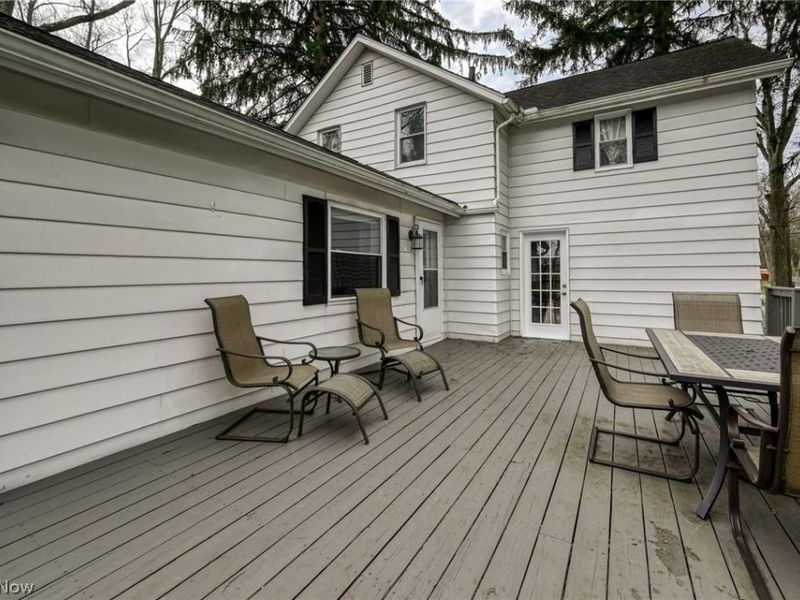 374 N River Road, Munroe Falls, OH 44262 Photo 6