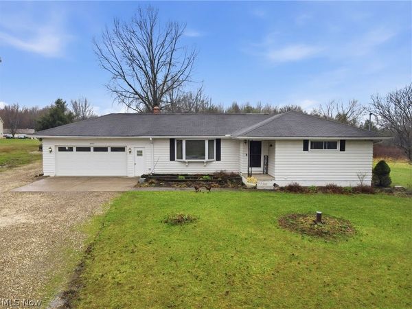 14557 Ellsworth Road , Berlin Center, OH 44401