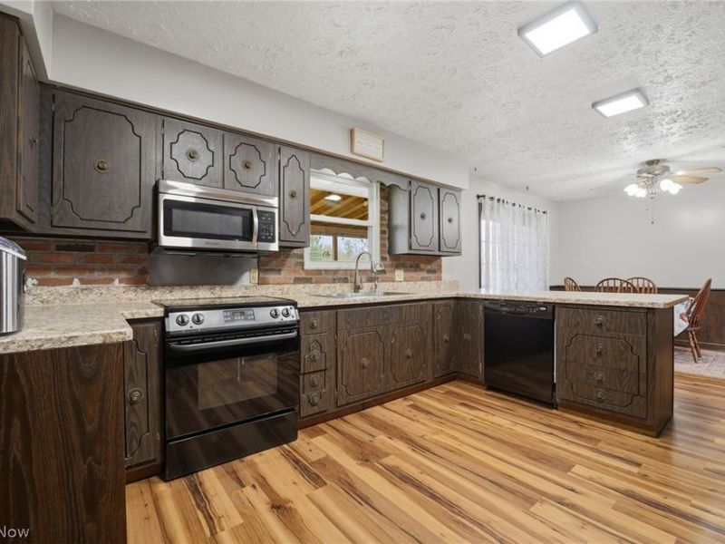 14557 Ellsworth Road, Berlin Center, OH 44401 Photo 7