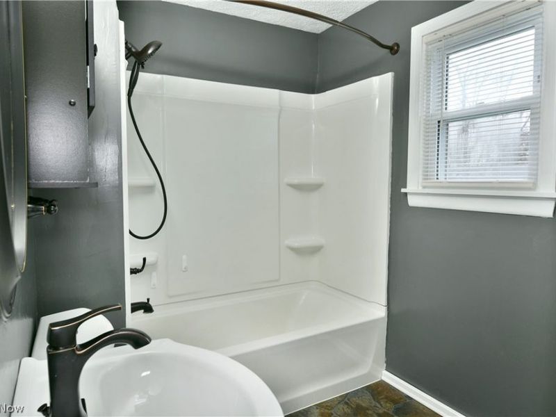 4950 Myrtle Avenue NW, Warren, OH 44483 Photo 31