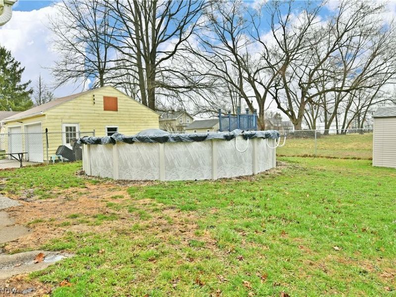 4950 Myrtle Avenue NW, Warren, OH 44483 Photo 8