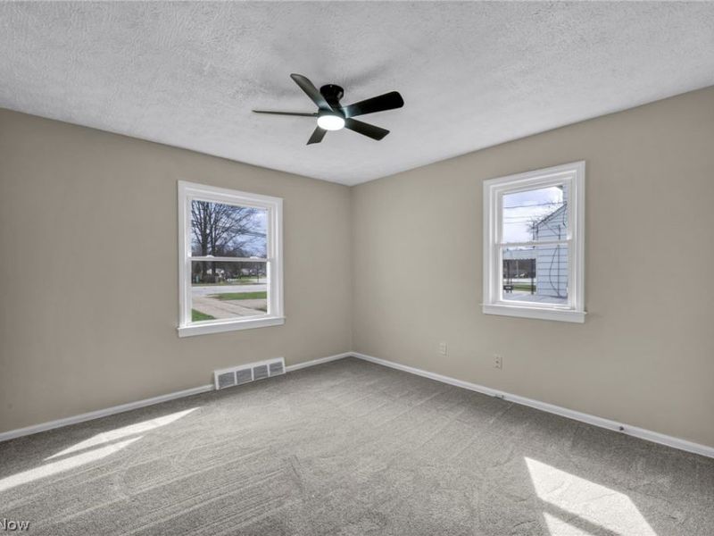 30646 Lorain Road, North Olmsted, OH 44070 Photo 14