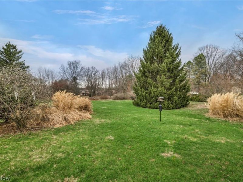 30646 Lorain Road, North Olmsted, OH 44070 Photo 24