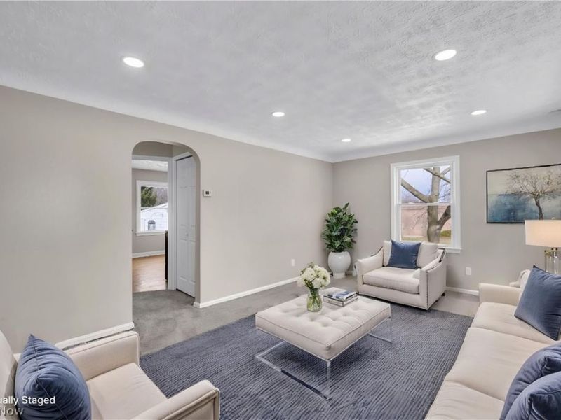 30646 Lorain Road, North Olmsted, OH 44070 Photo 4