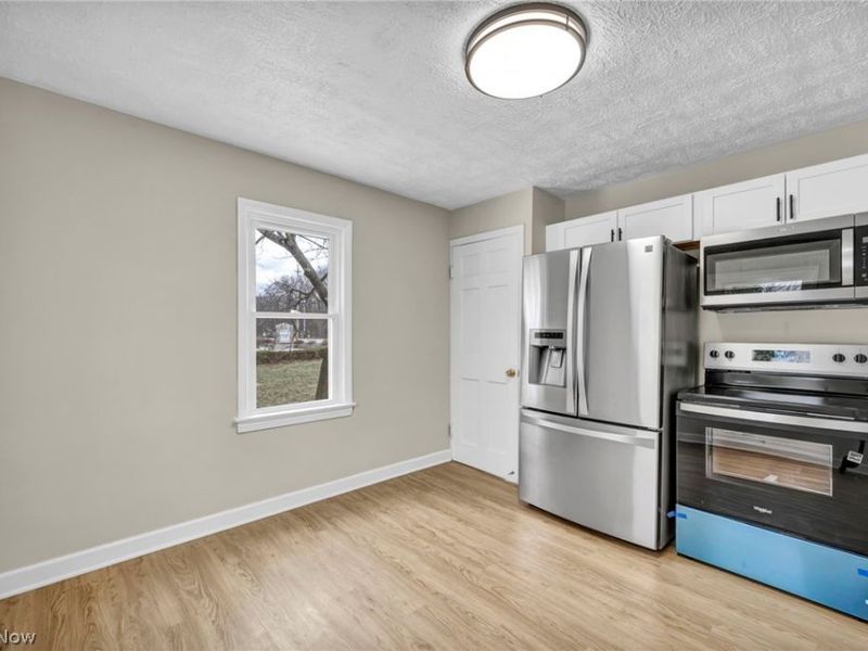 30646 Lorain Road, North Olmsted, OH 44070 Photo 8