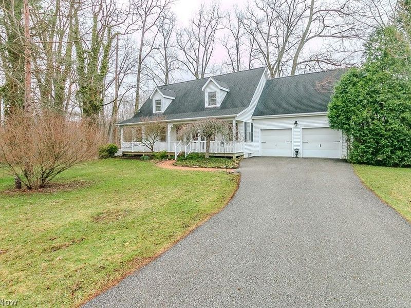 12885 Cherry Lane, Chesterland, OH 44026 Photo 2