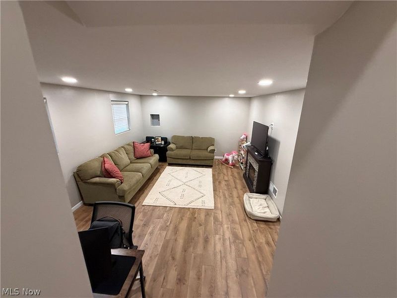 531 Heatherwood Drive SE, Warren, OH 44484 Photo 9