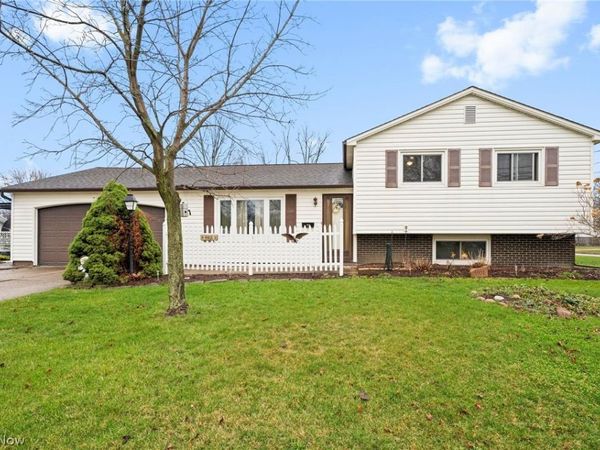 4401 Forest Hill Drive , Lorain, OH 44053