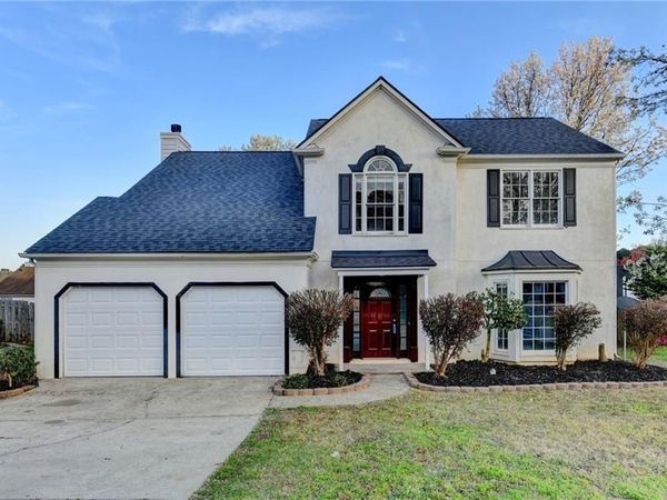 2060 Eagle Nest Bluff, Lawrenceville, GA 30044