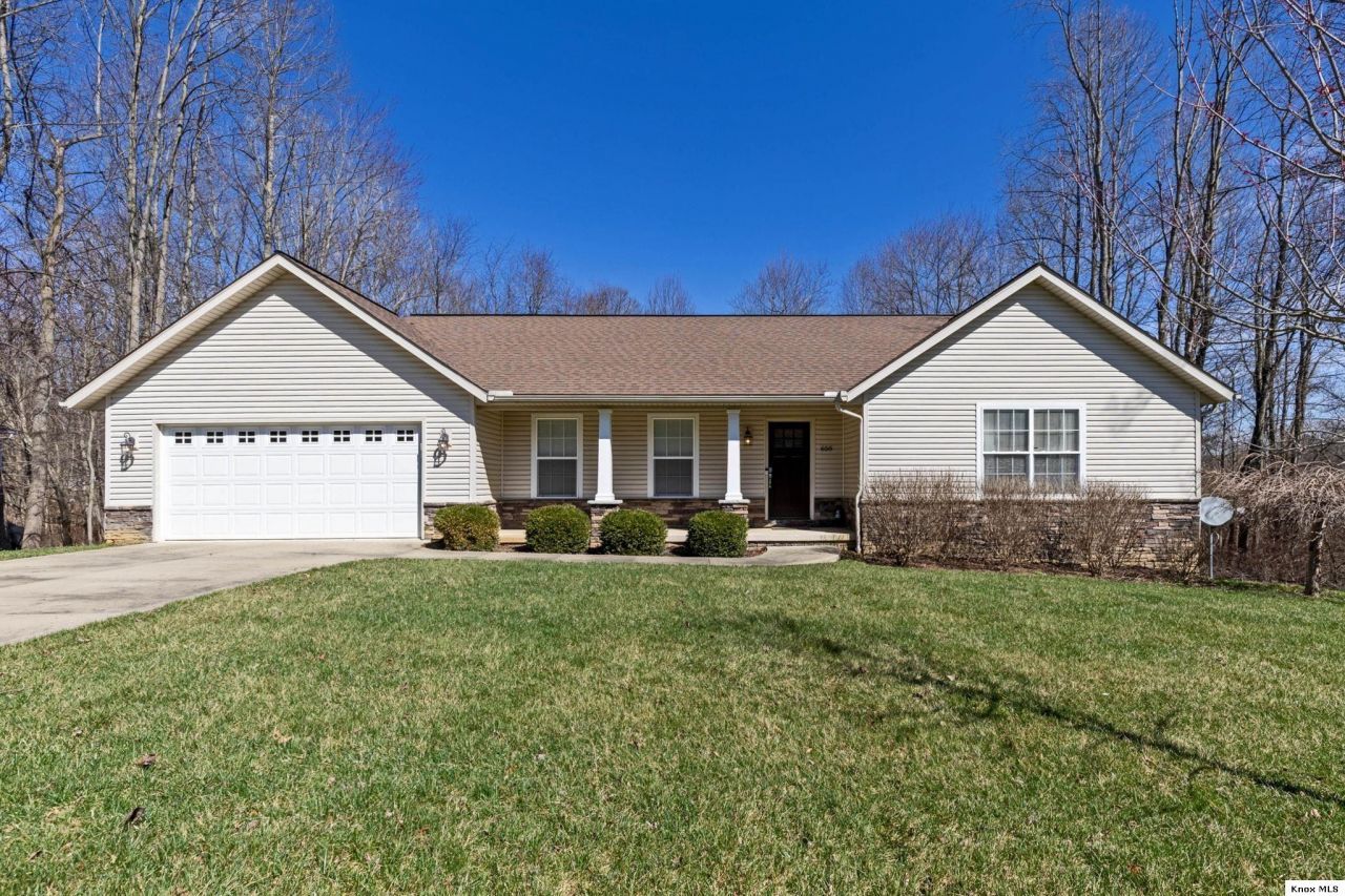 658 Crestrose Dr, Howard, OH 43028 Main Photo