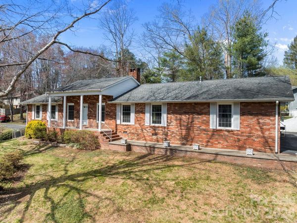 3124 Primrose Drive, Unit 10, Hendersonville, NC 28792