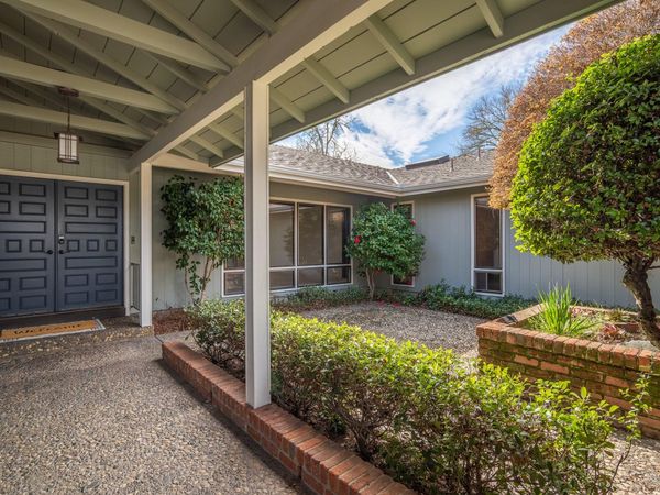 711 NW Amelia Drive, Grants Pass, OR 97526