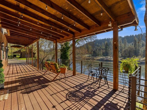 4941 Riverbanks Road, Grants Pass, OR 97527