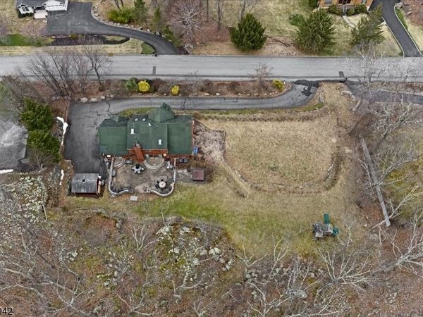 11 Joan Dr, Byram, NJ 07874