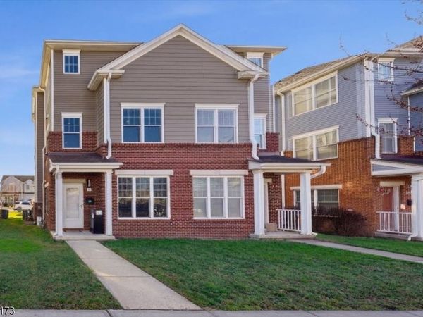 181 Court St, Newark, NJ 07103