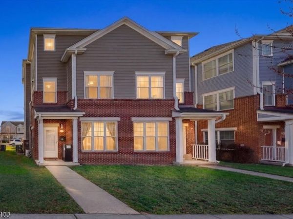 181 Court St, Newark, NJ 07103