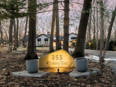 353 Riders Trail NE, Ada, MI 49301