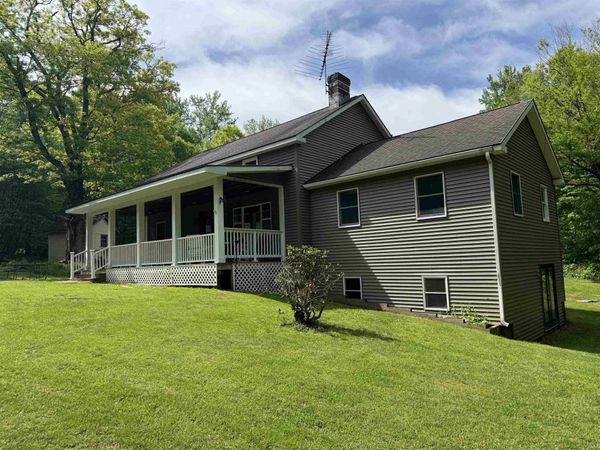 262 Dwyers Camp Road, Shaftsbury, VT 05262