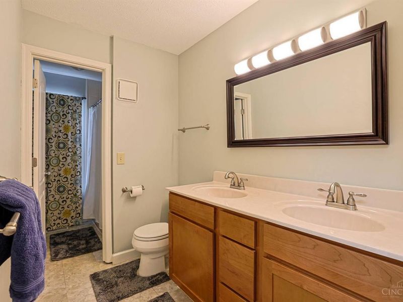 5462 Brigade Court, Cincinnati, OH 45239 Photo 35