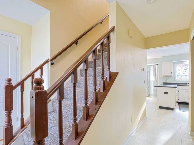 5462 Brigade Court, Cincinnati, OH 45239 Photo 4