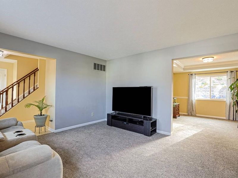 5462 Brigade Court, Cincinnati, OH 45239 Photo 7