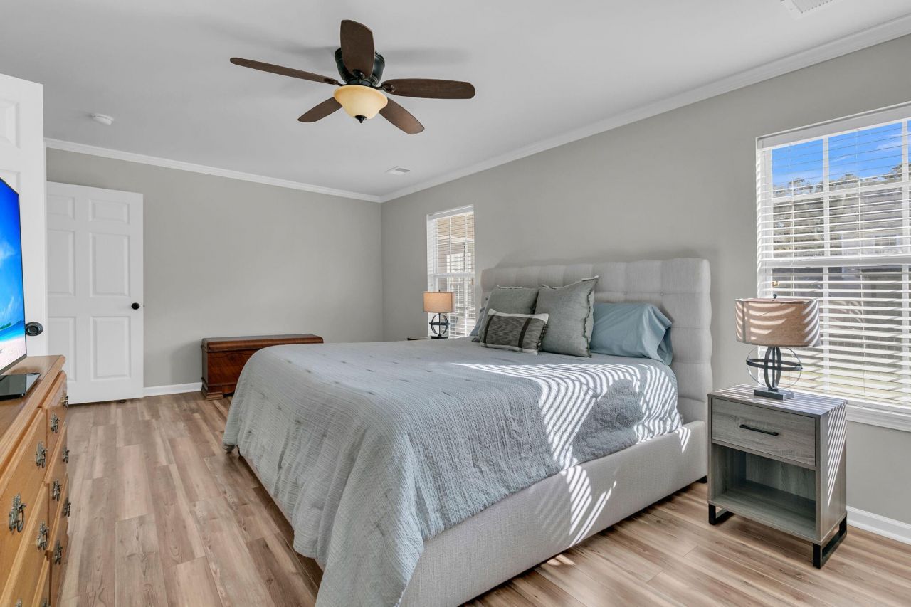 408 Aberdeen Circle Photo 24