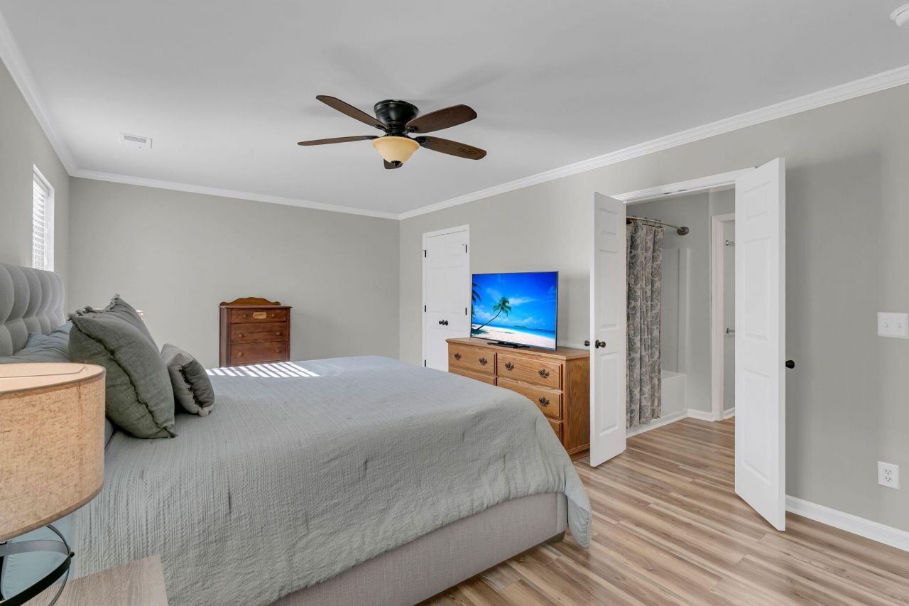 408 Aberdeen Circle Photo 25