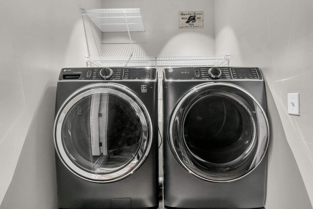 408 Aberdeen Circle Photo 36