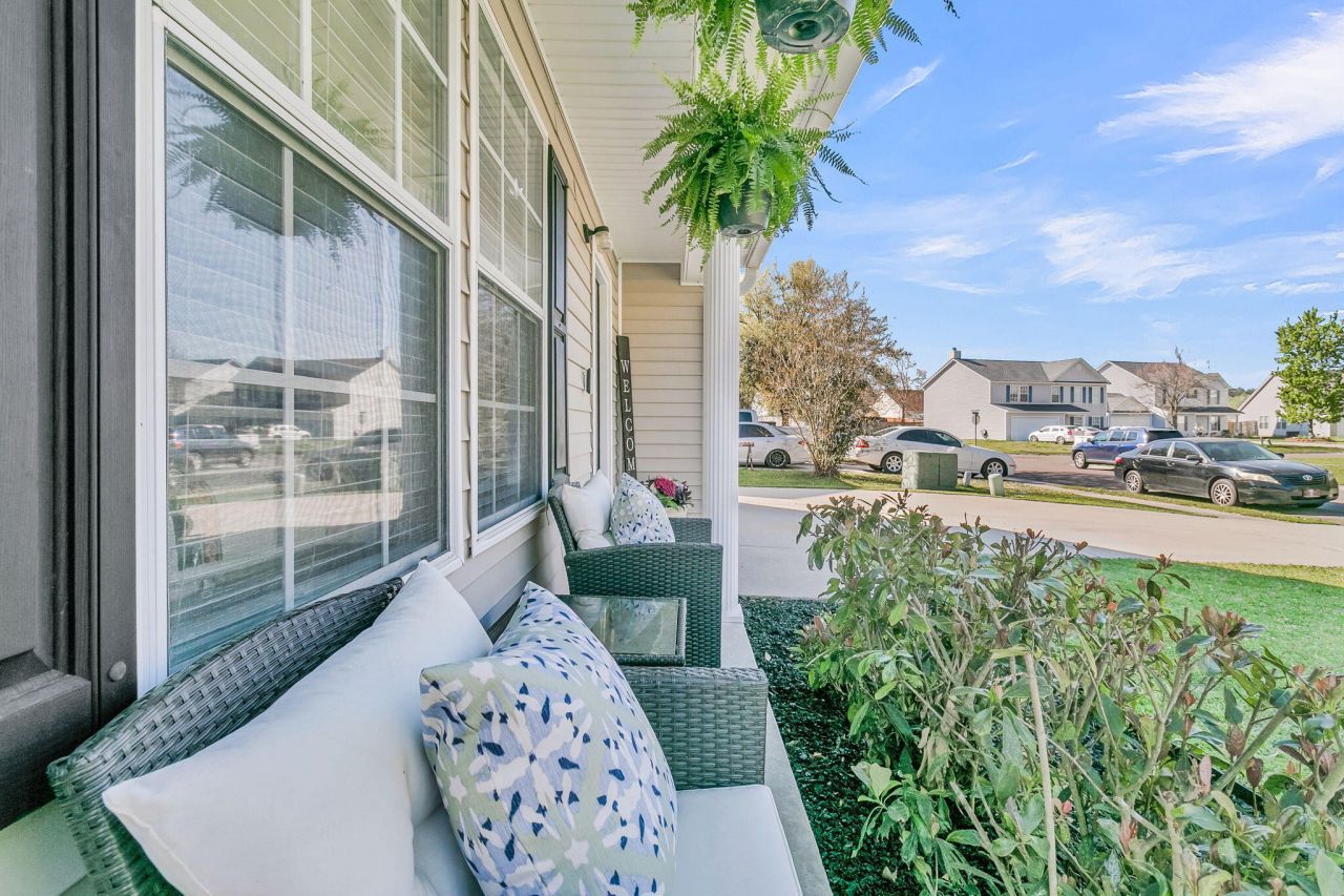 408 Aberdeen Circle Photo 5