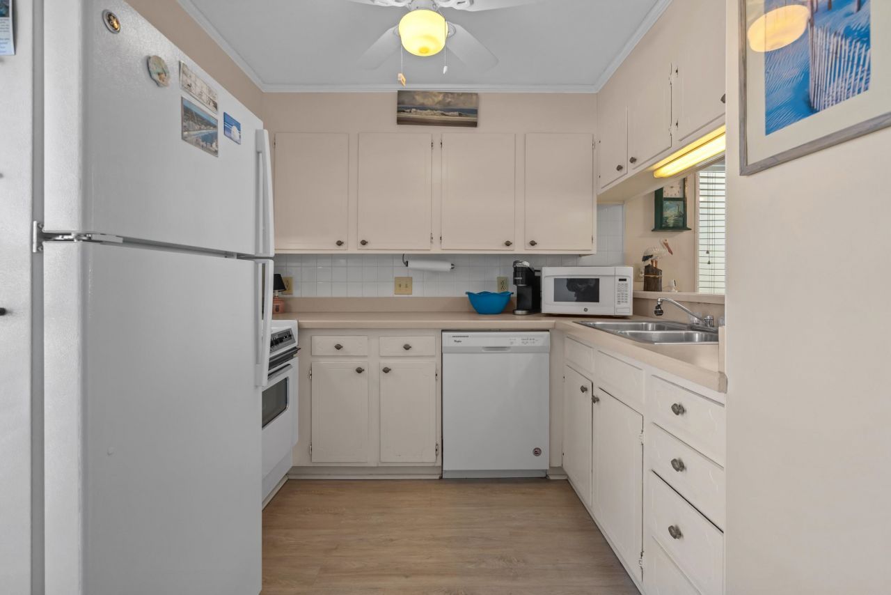 2203 S Ocean Blvd. Photo 15