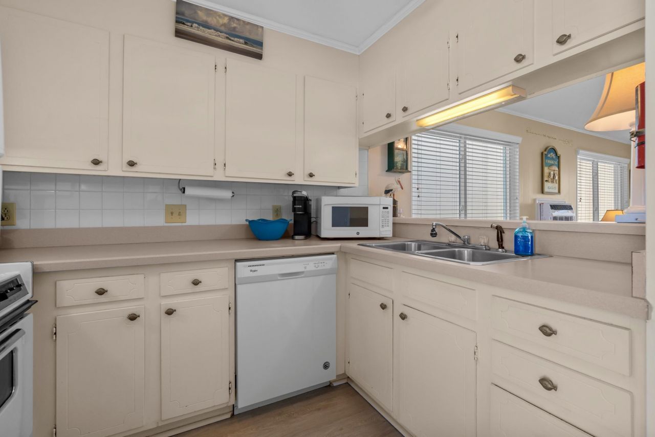 2203 S Ocean Blvd. Photo 16