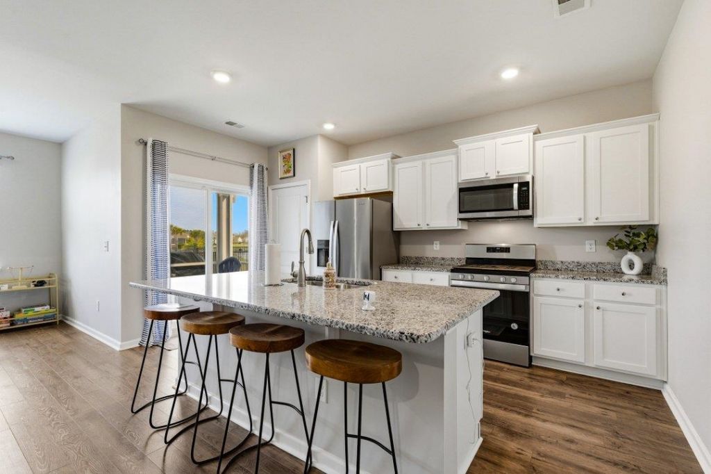 2587 Orion Loop  Photo 14