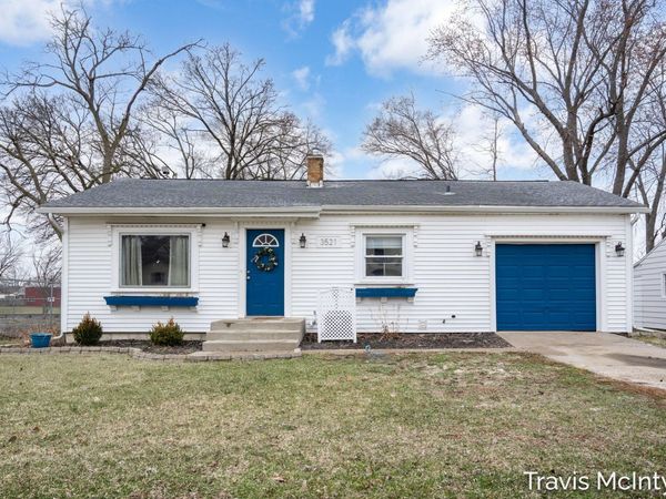 3521 Marine Street SW, Grandville, MI 49418