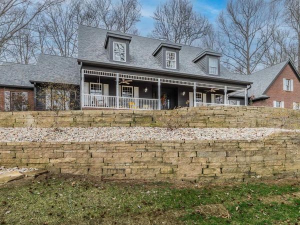 10520 Wilmington Drive, Evansville, IN 47725