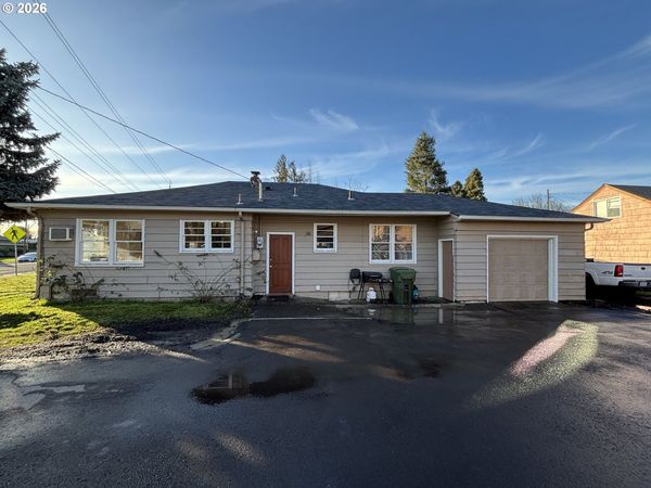 1551 MARKET NE ST, Salem, OR 97301