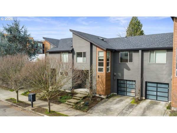 37 NE SKIDMORE ST, Portland, OR 97211