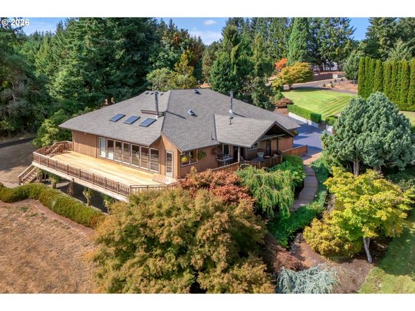 16900 SW MCFEE PL, Hillsboro, OR 97123