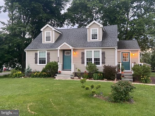 1720 FARMINGTON AVENUE , POTTSTOWN, PA 19464