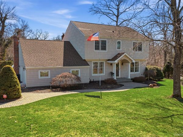 12 Fairway Drive , Middle Island, NY 11953