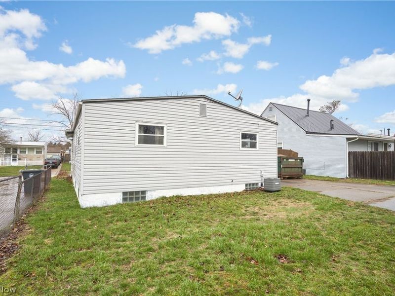 2887 Unclmorse Avenue, Akron, OH 44314 Photo 15