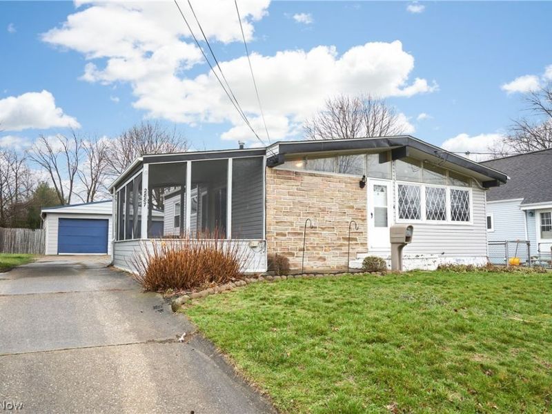 2887 Unclmorse Avenue, Akron, OH 44314 Photo 2