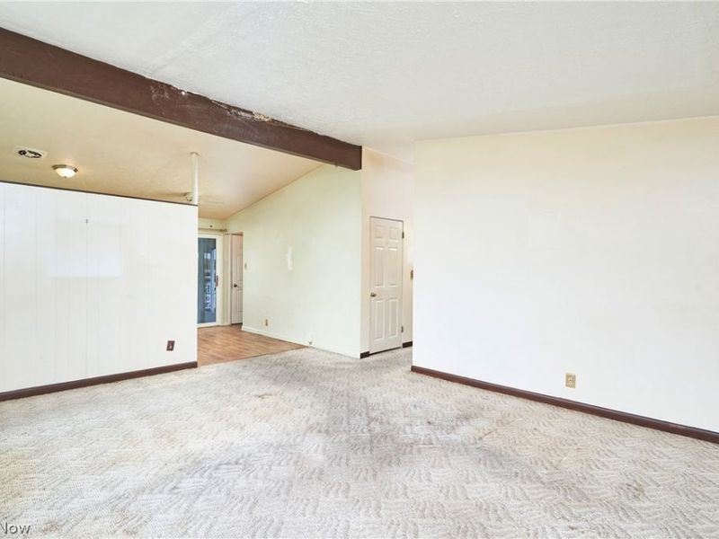 2887 Unclmorse Avenue, Akron, OH 44314 Photo 5