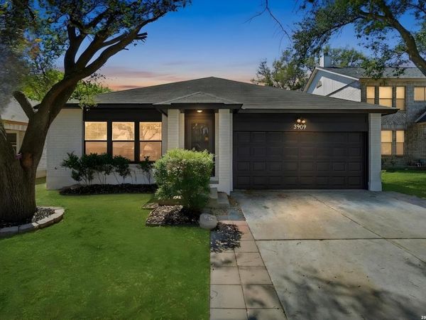 3909 Davenport, Schertz, TX 78154