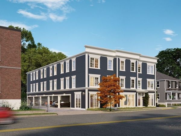 61 High St, Danvers, MA 01923