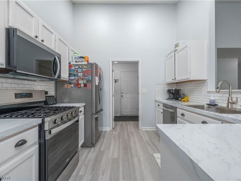 4518 Santina Way , Lorain, OH 44053 Photo 12