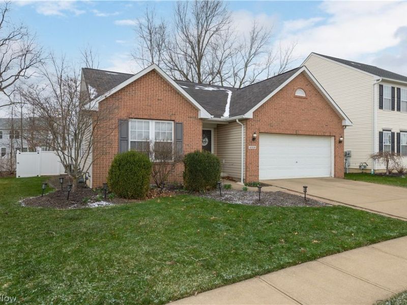 4518 Santina Way , Lorain, OH 44053 Photo 2